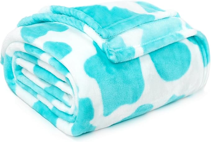 Blue Throw Blanket for Kids, Cute Soft Small Cyan Fleece Blankets for Indoor & Outdoor, Sky Blue Room Decor for Teens Girls Boys Women