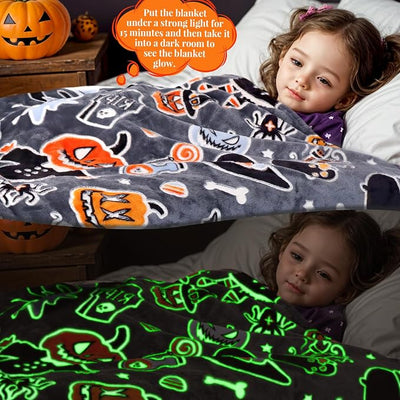 Halloween Blanket Twin Size Soft Black Glowing Fall Pumpkin Throw Blanket Lightweight Fuzzy Grey Twin Bed Decoration Blanket for Bedroom Couch Sofa